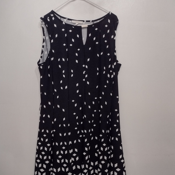 HANNI Woman dress - Picture 1 of 3